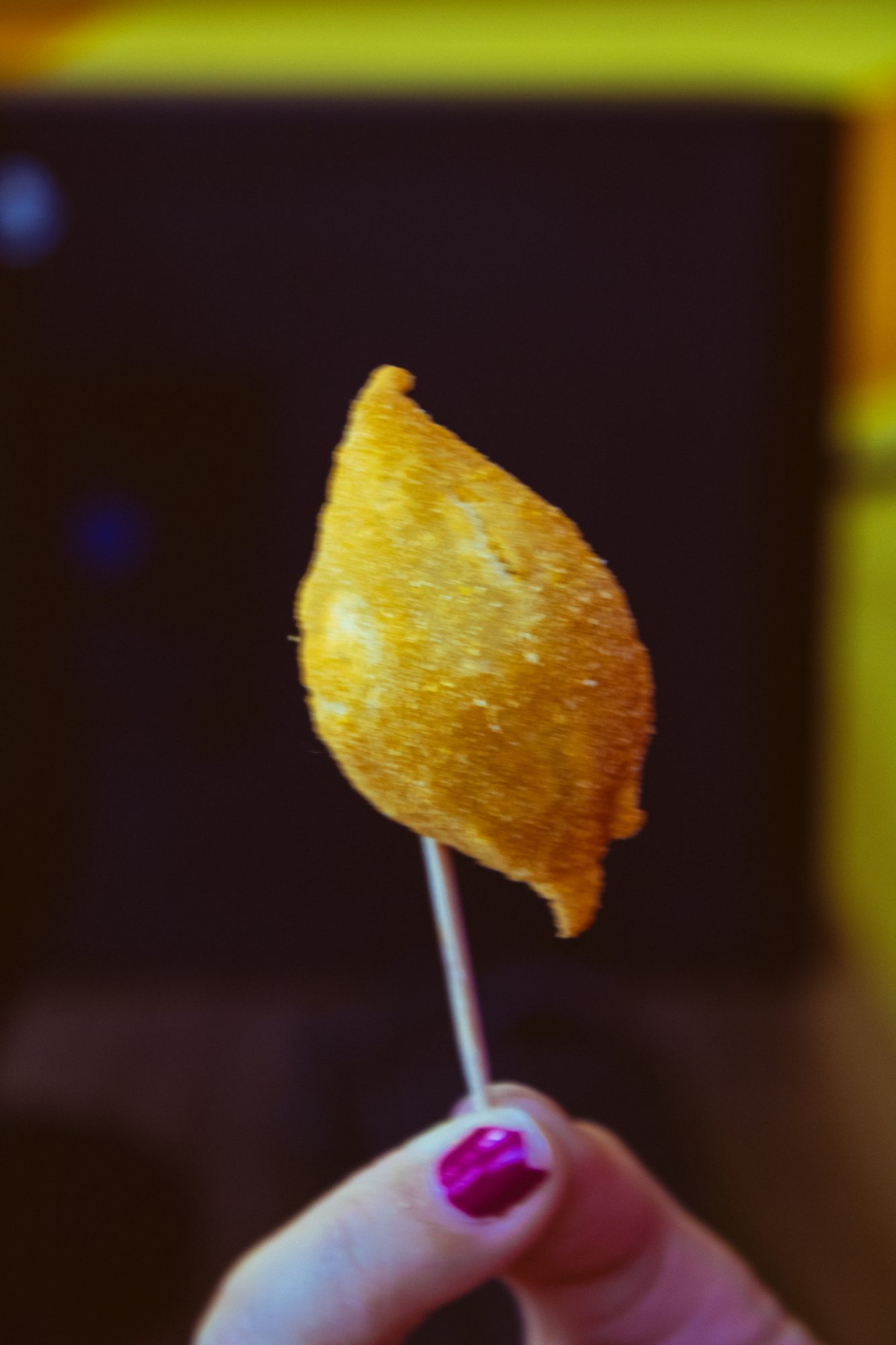 Bolinho Ôcaipira no espeto